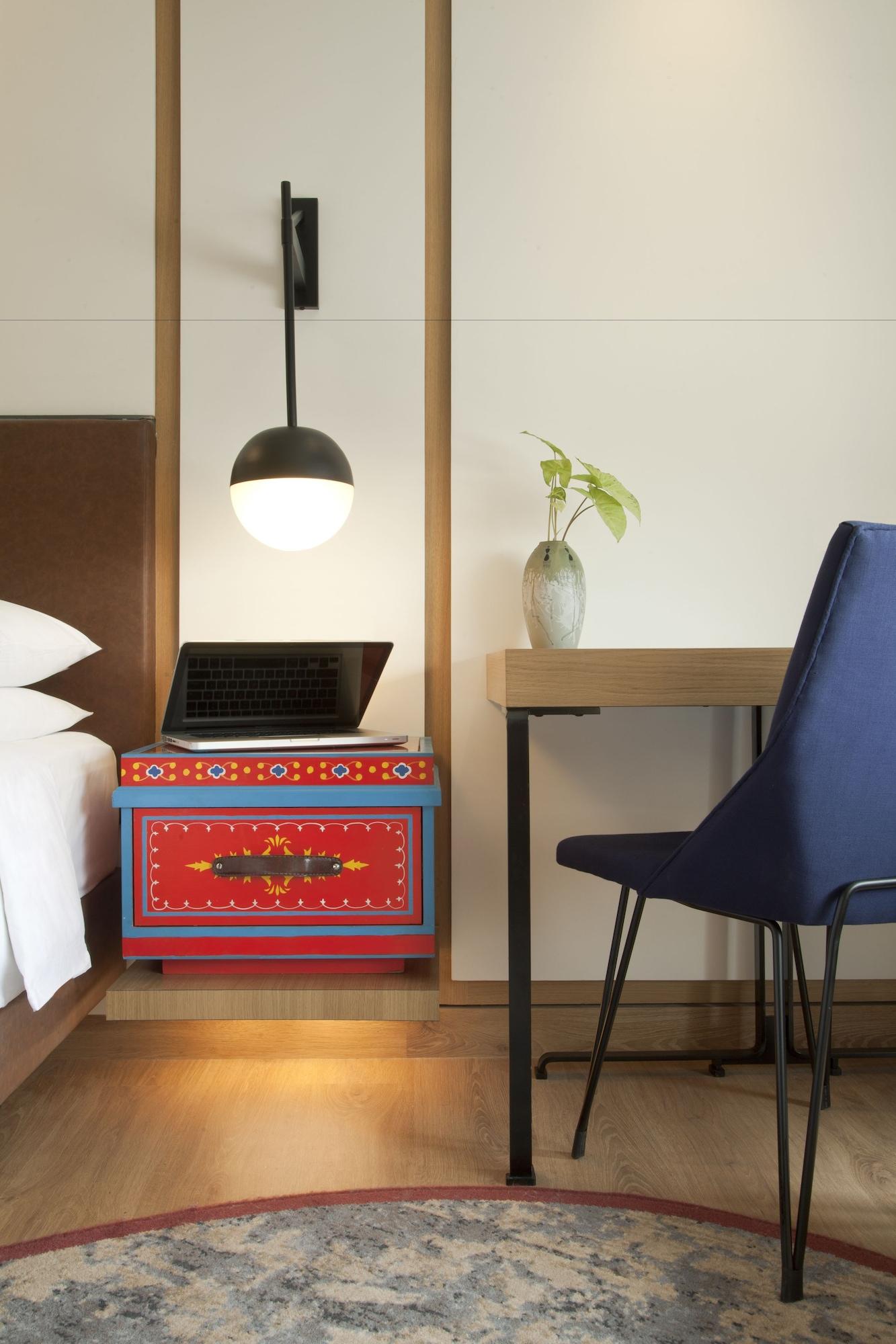 Hyatt Centric Mg Road Бангалор Екстериор снимка A room at the hotel